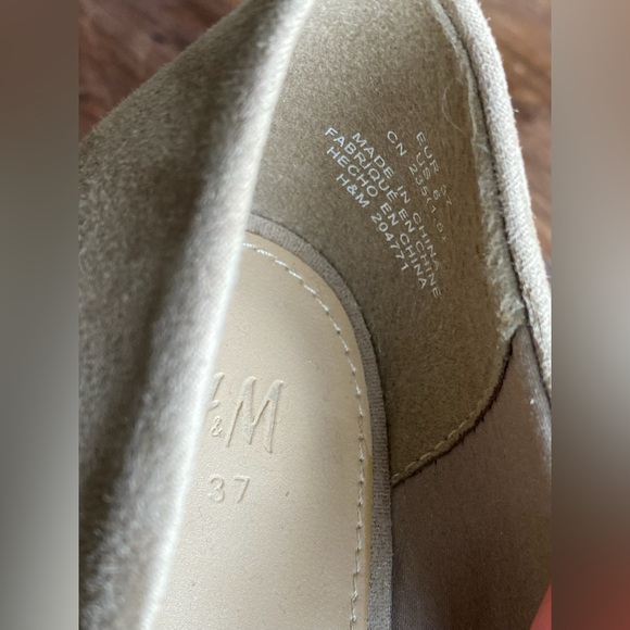 H&M suede pumps Size 6 - Picture 5 of 10
